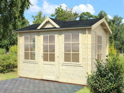 Claudia (7.4 sqm) compact clockhouse garden room